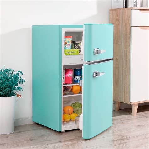 retro mini fridge with freezer|More.